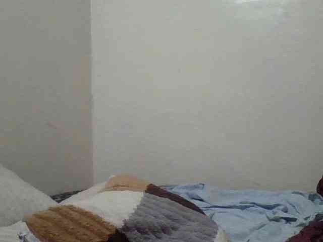 Yourdreamgirl webcam