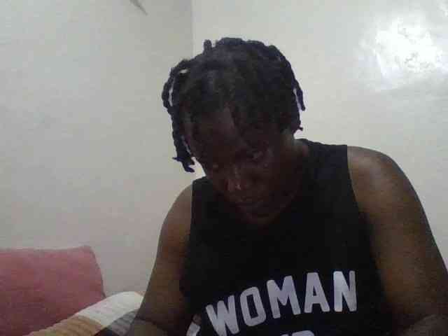 Yourdreamgirl webcam