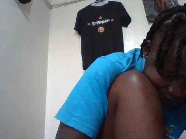 Yourdreamgirl webcam