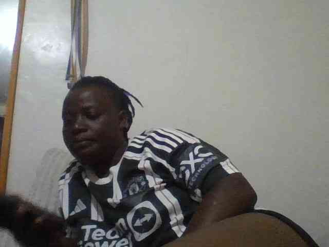 Yourdreamgirl webcam