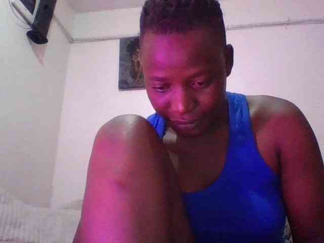 Yourdreamgirl webcam