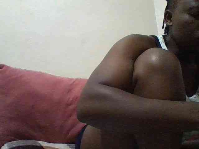 Yourdreamgirl webcam