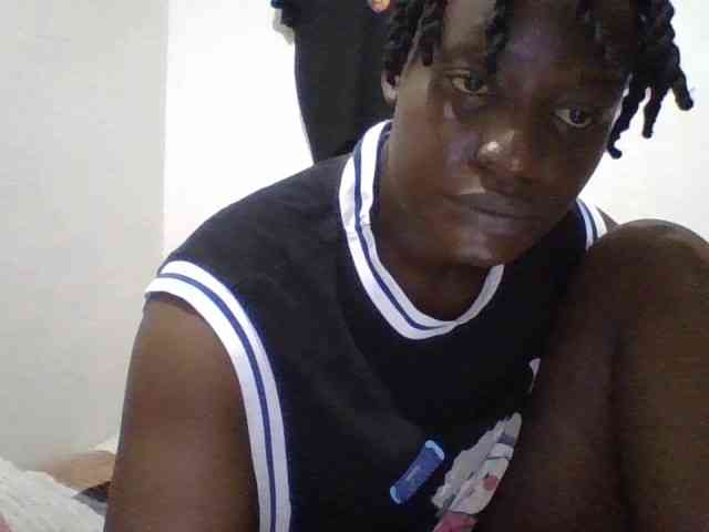 Yourdreamgirl webcam