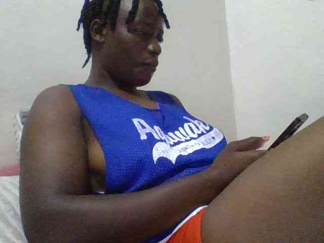Yourdreamgirl webcam