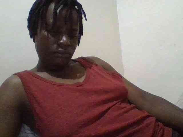 Yourdreamgirl webcam