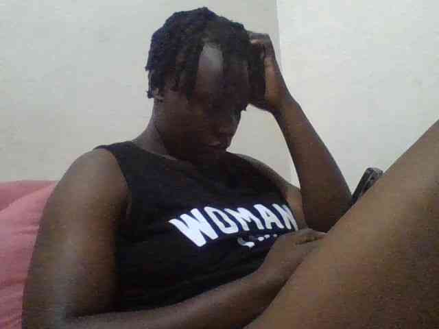 Yourdreamgirl webcam