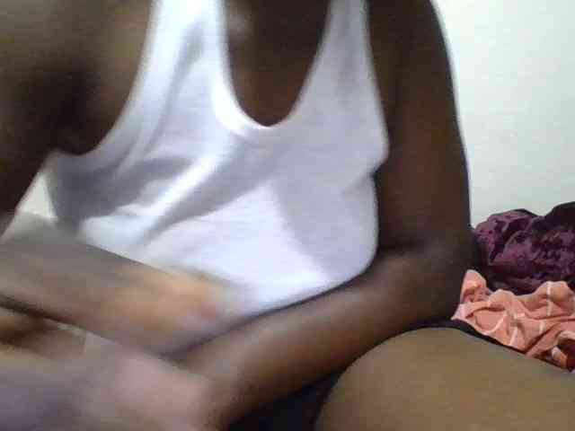 Yourdreamgirl webcam
