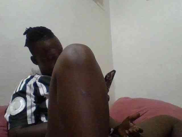 Yourdreamgirl webcam