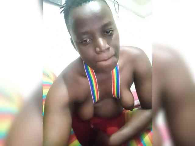 Yourdreamgirl webcam