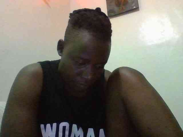 Yourdreamgirl webcam