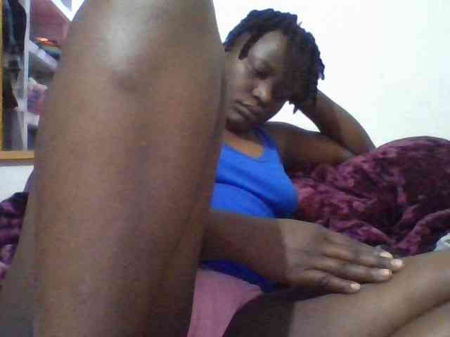 Yourdreamgirl webcam