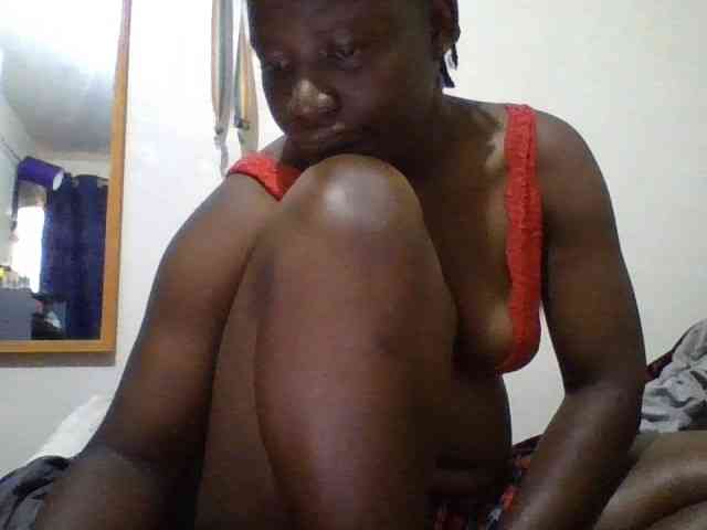 Yourdreamgirl webcam