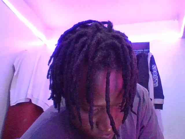 Yourdreamgirl webcam