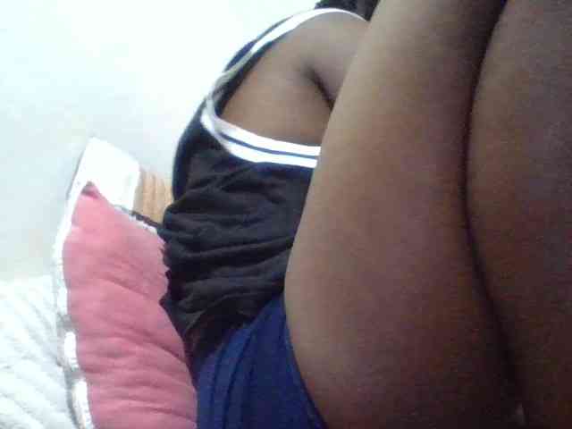 Yourdreamgirl webcam