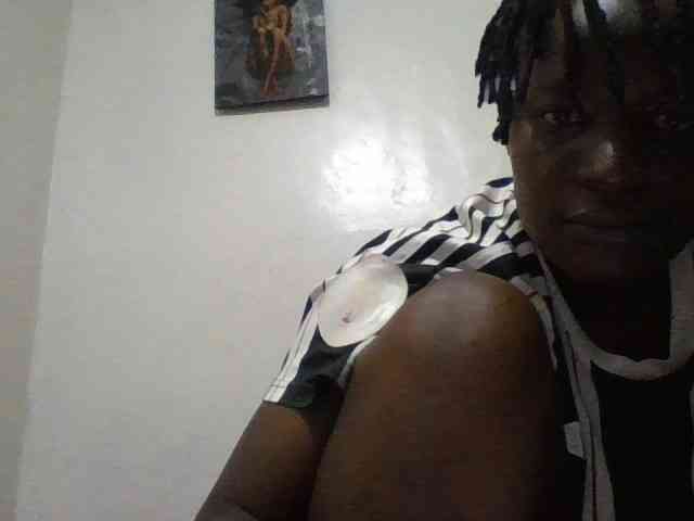 Yourdreamgirl webcam