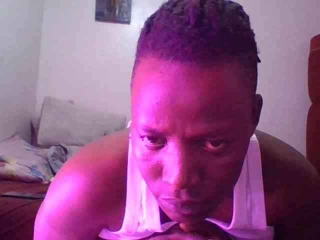 Yourdreamgirl webcam