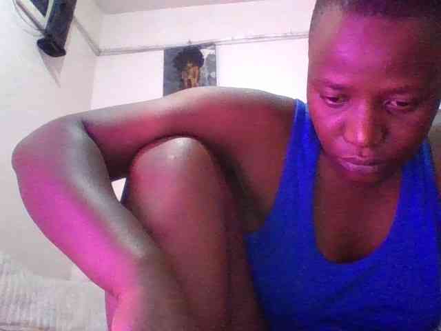 Yourdreamgirl webcam