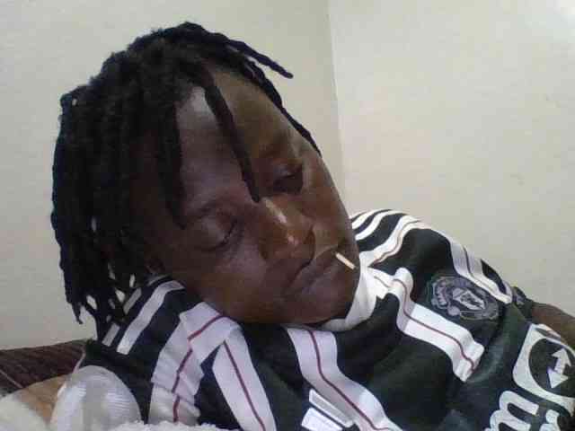 Yourdreamgirl webcam