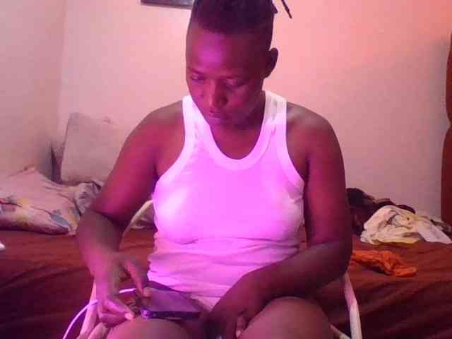 Yourdreamgirl webcam