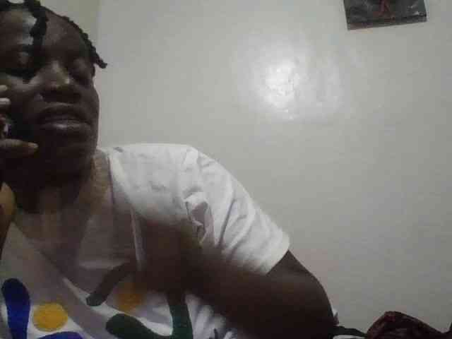 Yourdreamgirl webcam