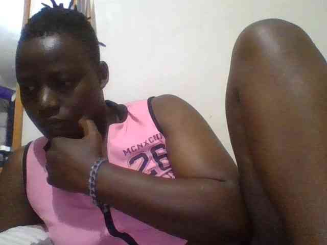 Yourdreamgirl webcam