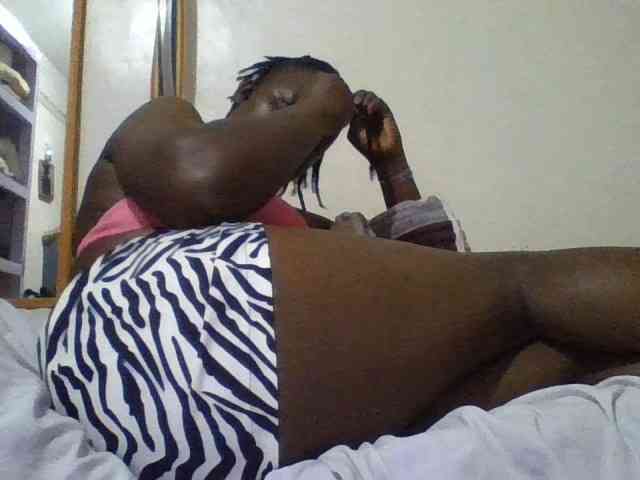 Yourdreamgirl webcam