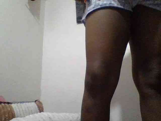 Yourdreamgirl webcam