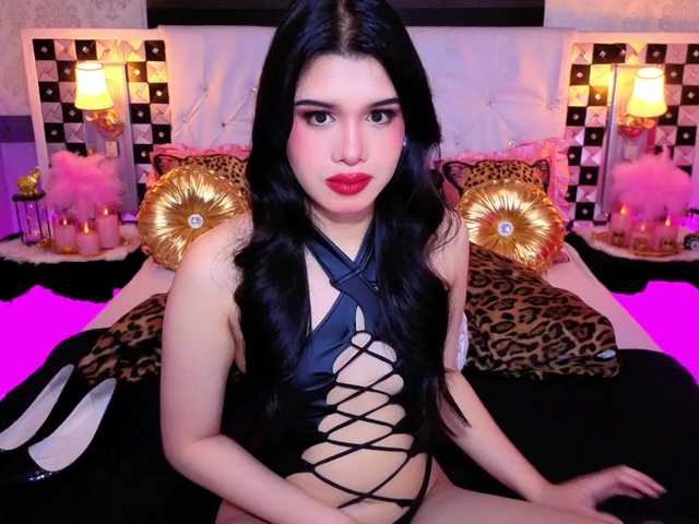 PhoebePresley live webcam show