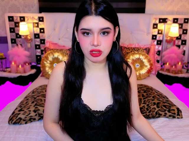 PhoebePresley live cam