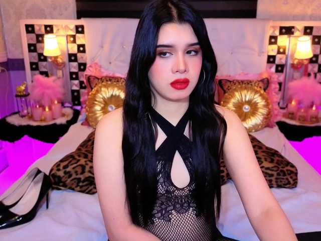 PhoebePresley live cam