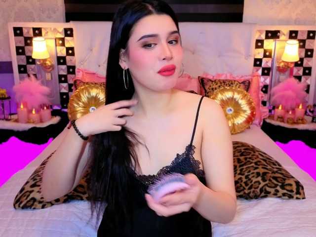 PhoebePresley live cam