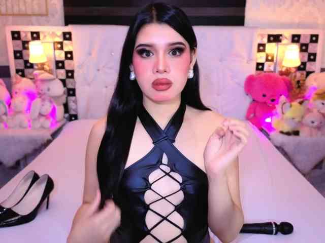 PhoebePresley Live Webcam on BongaCams