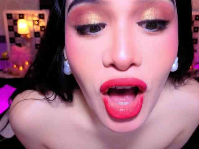 PhoebePresley Live Webcam on BongaCams