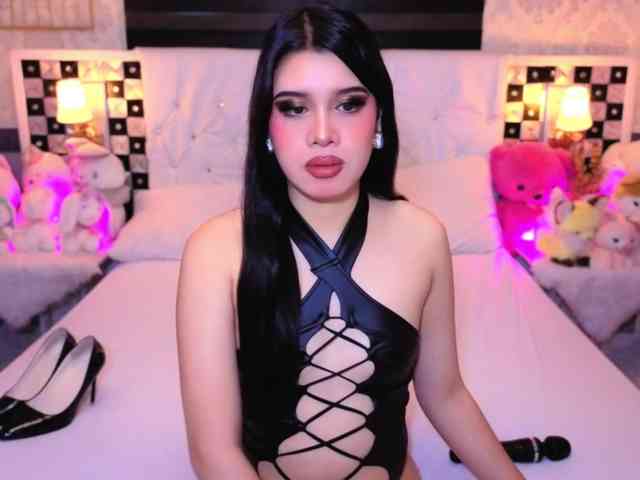 PhoebePresley Live Webcam on BongaCams