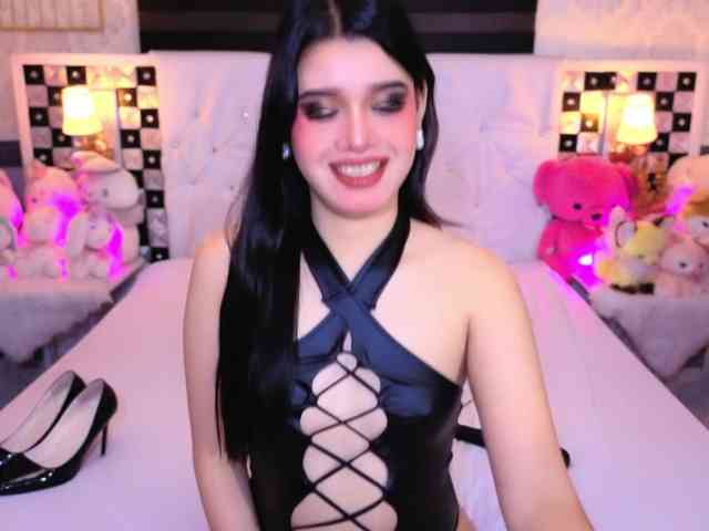 PhoebePresley Live Webcam on BongaCams