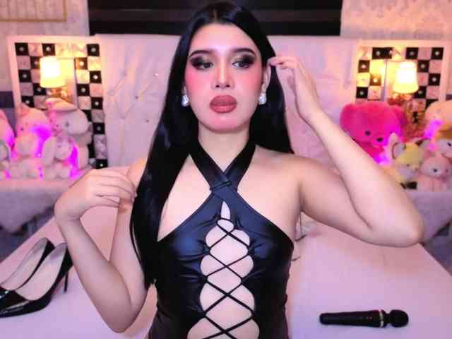 PhoebePresley Live Webcam on BongaCams