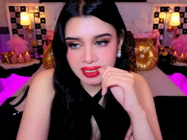 PhoebePresley Live Webcam on BongaCams