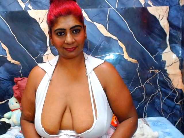 le modèle indianerotica69 est en webcam porno dans un show sur le site bongacams, il possède les tags suivants: Indian,Redhead,Shaved