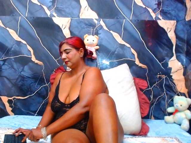 indianerotica69 live cam on BongaCams