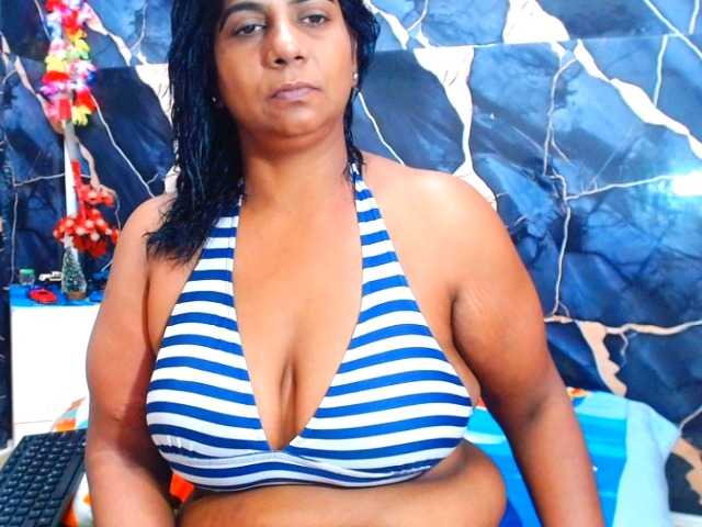 indianerotica69 live cam on BongaCams