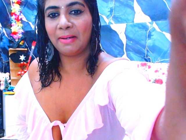 indianerotica69, live now on BongaCams