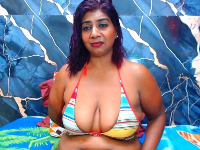 indianerotica69 live cam on BongaCams