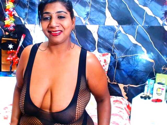 indianerotica69 live cam on BongaCams
