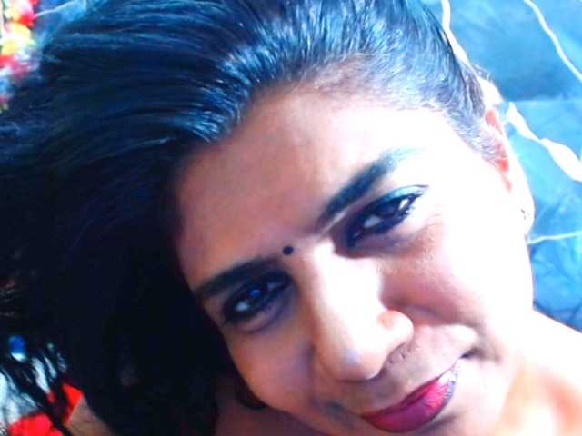 indianerotica69 live cam on BongaCams