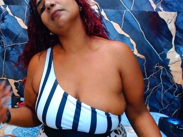 indianerotica69 live cam on BongaCams