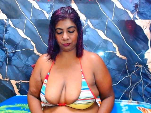 indianerotica69 live cam on BongaCams