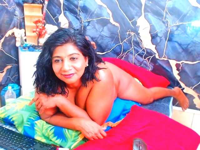 indianerotica69 live cam preview