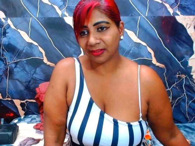indianerotica69 live cam on BongaCams