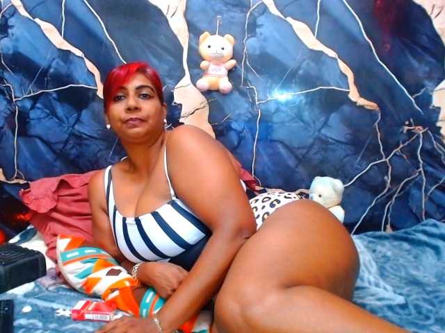 indianerotica69 live cam on BongaCams