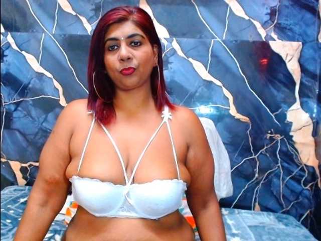indianerotica69 live cam on BongaCams